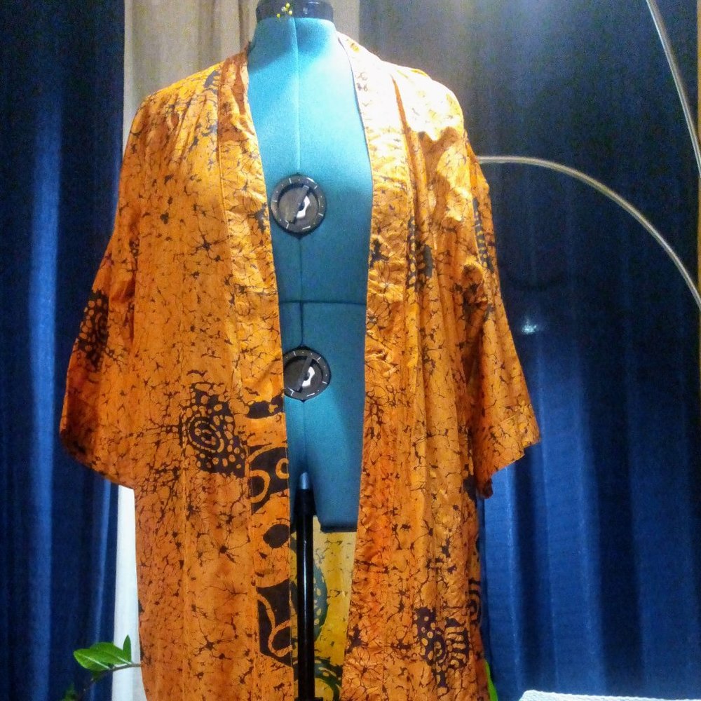 Silk-Blend Sari Duster Robe in Orange & Black New with Flaw - Picture 3 of 14